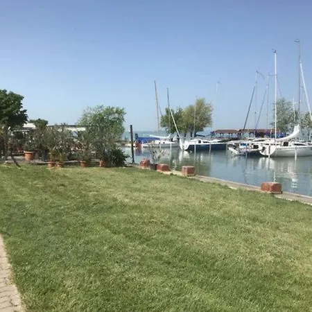 Summer Beach Apartman Siofok דירה שיופוק